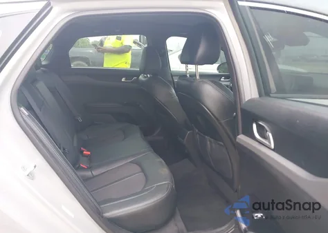 2022 Kia K5 Gt-Line z USA, uszkodzony, nr VIN 5XXG64J21NG164626